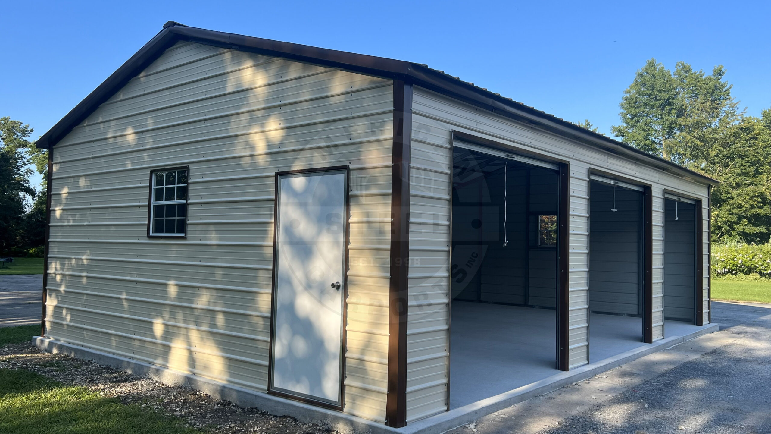 Thrall TX Metal Garage - Image 4