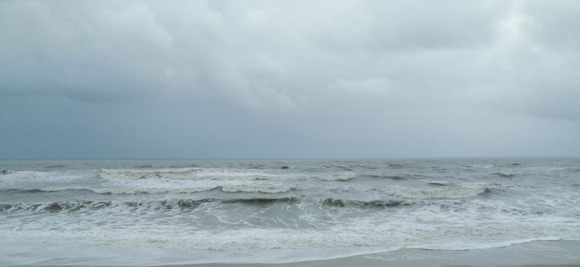 Why Coastal Property Owners Should Choose Galvanized Frames